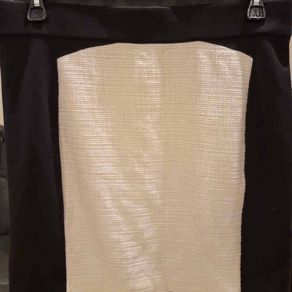 Dkny skirt‎